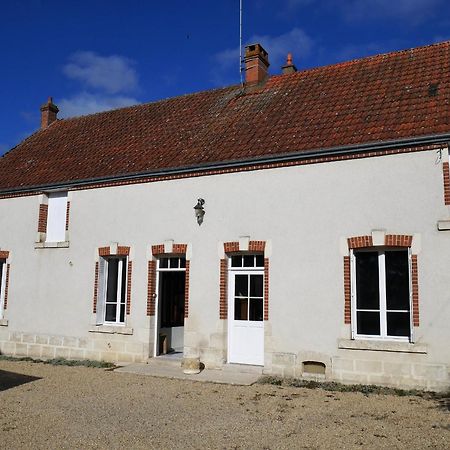 Gite Champetre A Mareau-Aux-Pres: Terrasse, Jardin, Et Confort Pour 6 Personnes - Fr-1-590-140 Екстер'єр фото