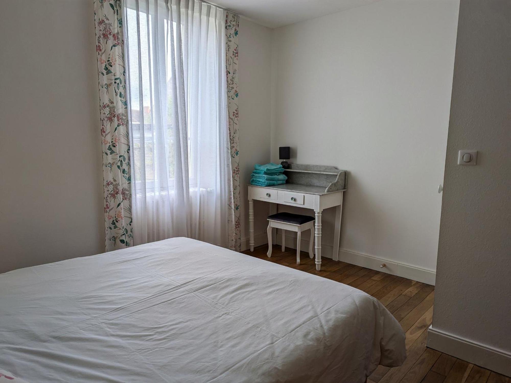 Gite Champetre A Mareau-Aux-Pres: Terrasse, Jardin, Et Confort Pour 6 Personnes - Fr-1-590-140 Екстер'єр фото