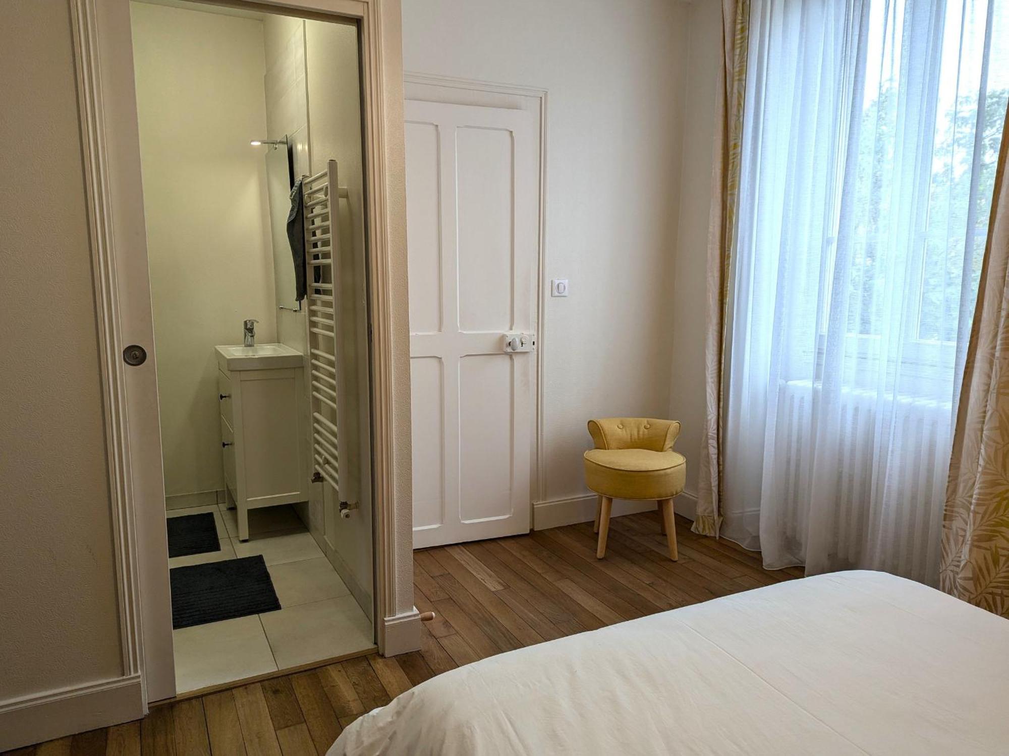 Gite Champetre A Mareau-Aux-Pres: Terrasse, Jardin, Et Confort Pour 6 Personnes - Fr-1-590-140 Екстер'єр фото